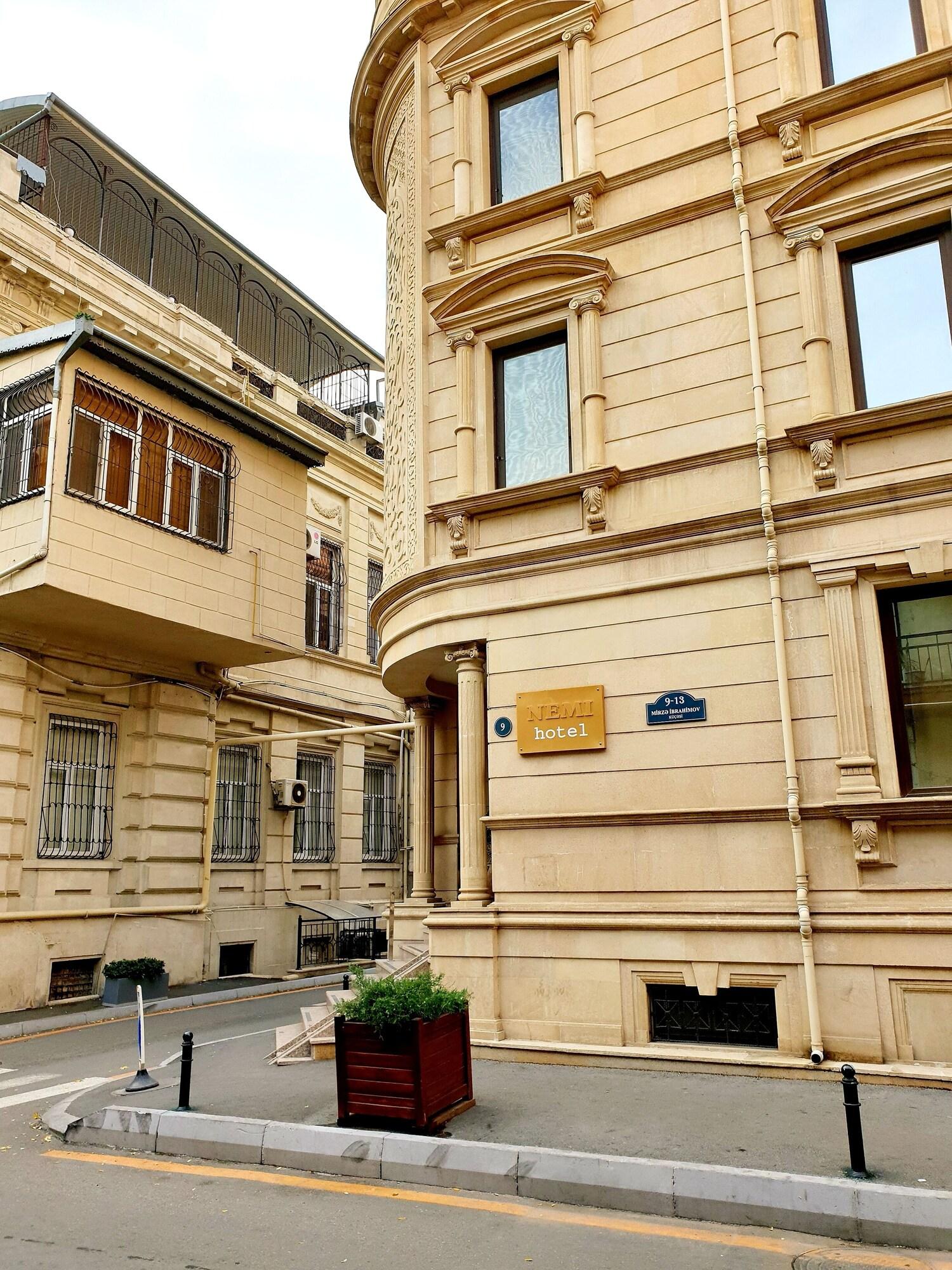 Nemi Baku Center Hotel Bagian luar foto