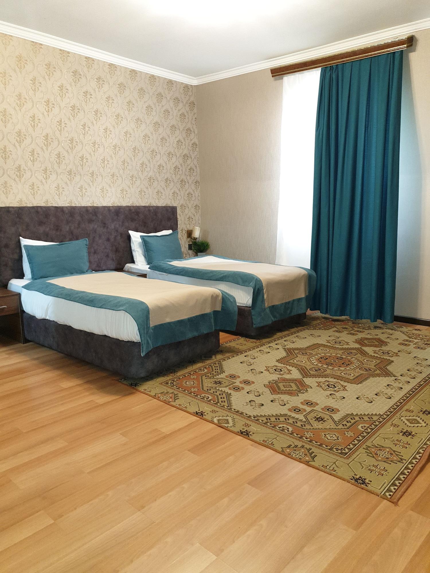 Nemi Baku Center Hotel Bagian luar foto