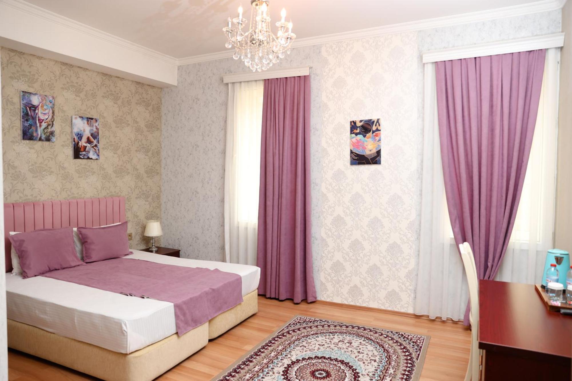 Nemi Baku Center Hotel Bagian luar foto