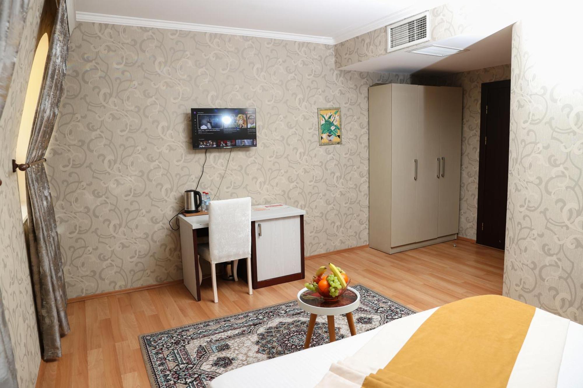 Nemi Baku Center Hotel Bagian luar foto