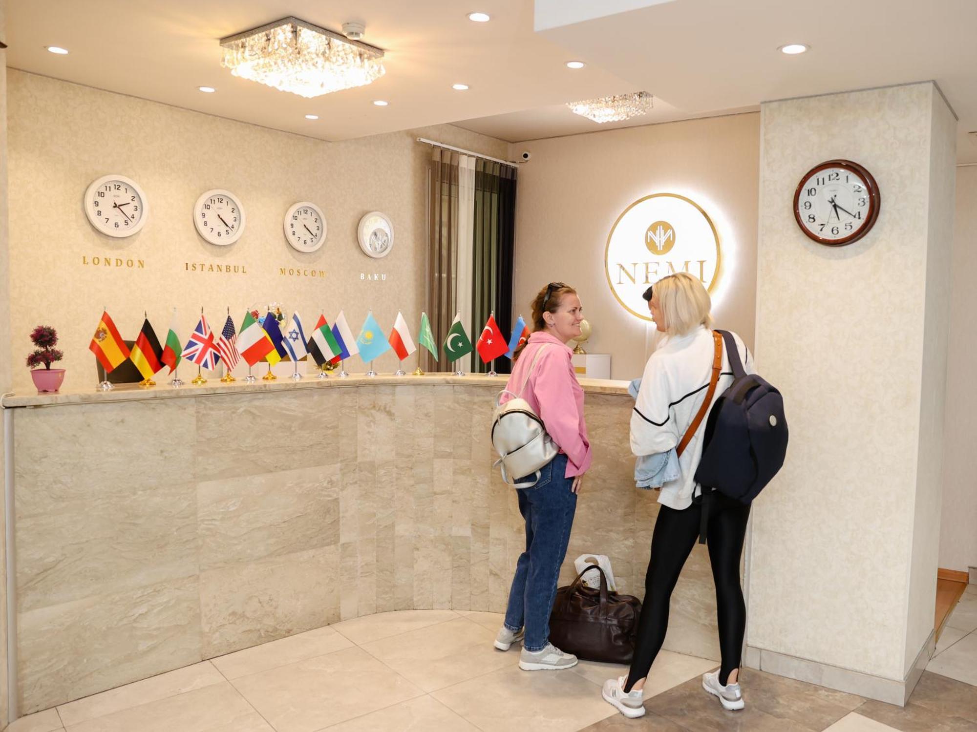Nemi Baku Center Hotel Bagian luar foto