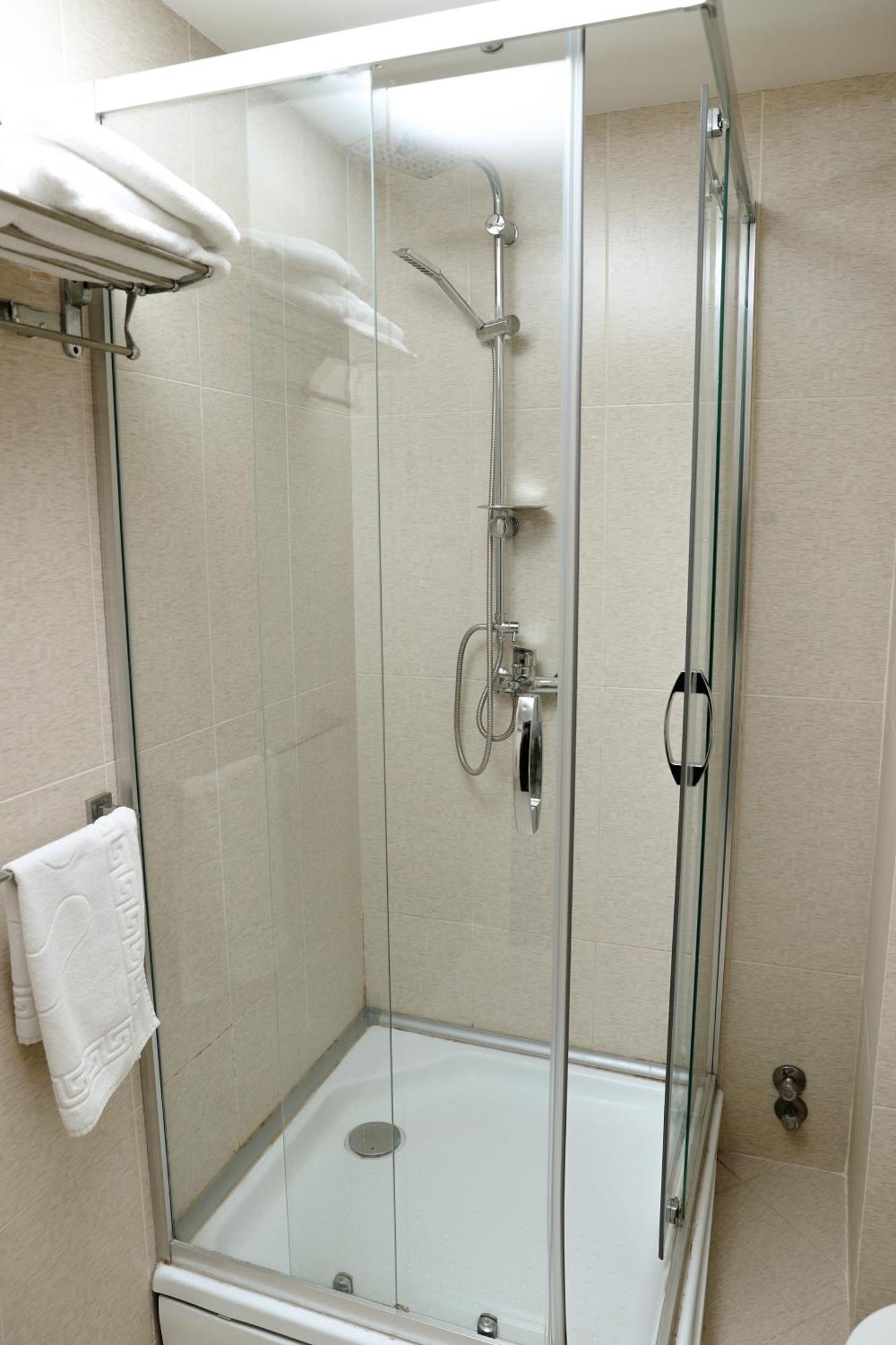 Nemi Baku Center Hotel Bagian luar foto